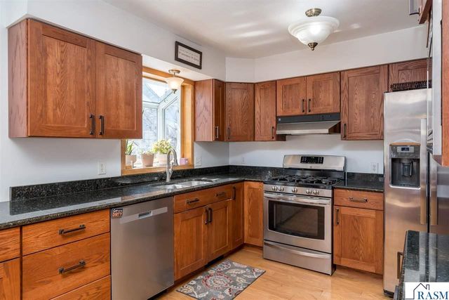 1575 Sharon Drive, North Mankato, MN 56003