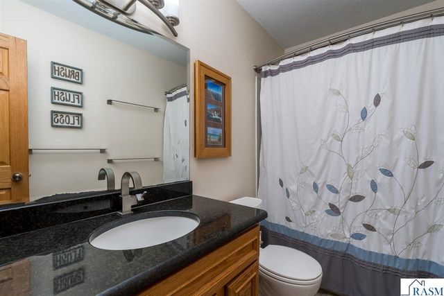 1575 Sharon Drive, North Mankato, MN 56003