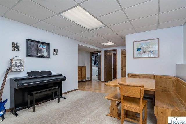 1575 Sharon Drive, North Mankato, MN 56003