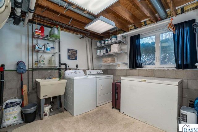 1575 Sharon Drive, North Mankato, MN 56003