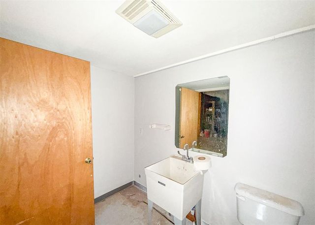 103 W 1st Street C, Edmond, OK 73003