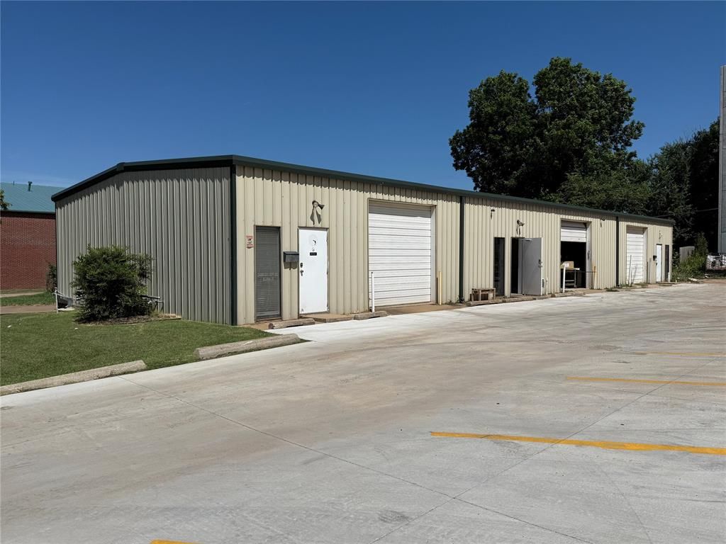 103 W 1st Street C, Edmond, OK 73003