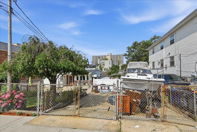 672 Drew Street, Brooklyn, NY 11208