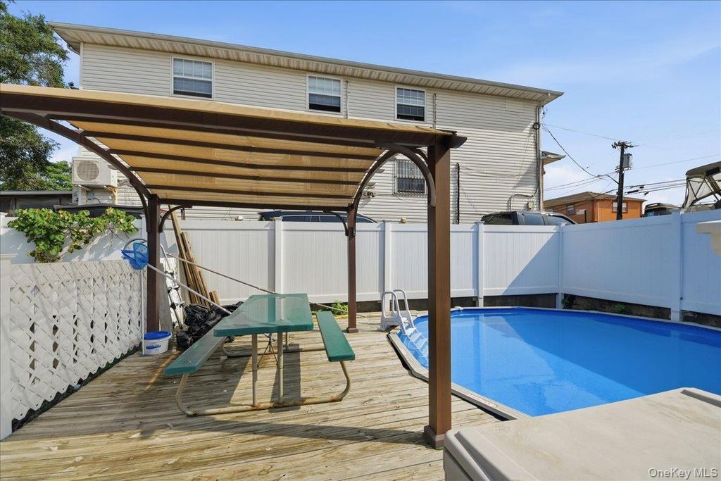 672 Drew Street, Brooklyn, NY 11208 — photo 4