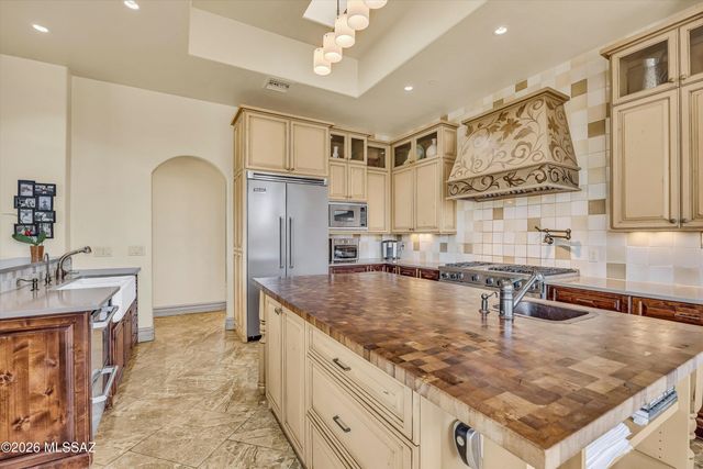 12797 N Sorrel Stallion Place, Marana, AZ 85658