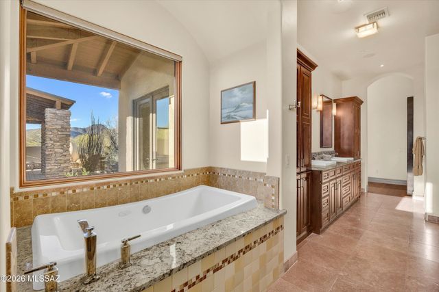 12797 N Sorrel Stallion Place, Marana, AZ 85658