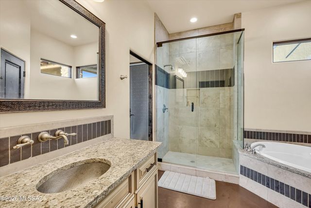 12797 N Sorrel Stallion Place, Marana, AZ 85658