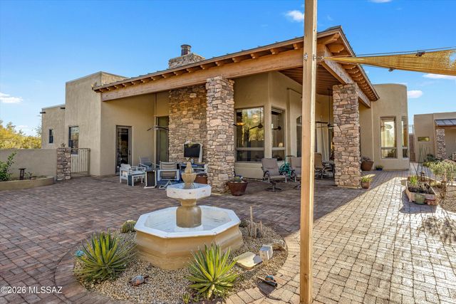 12797 N Sorrel Stallion Place, Marana, AZ 85658