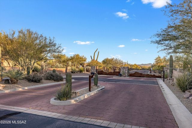 12797 N Sorrel Stallion Place, Marana, AZ 85658