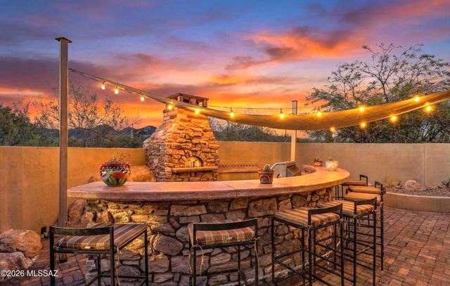 12797 N Sorrel Stallion Place, Marana, AZ 85658