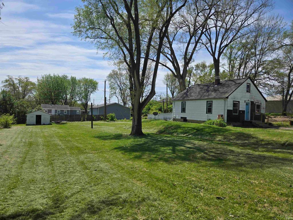 1501 E Dartmouth Avenue, Muncie, IN 47303