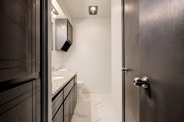 9021 N Rockwell Drive, Oklahoma City, OK 73132