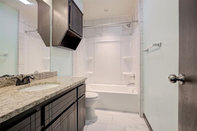 9021 N Rockwell Drive, Oklahoma City, OK 73132