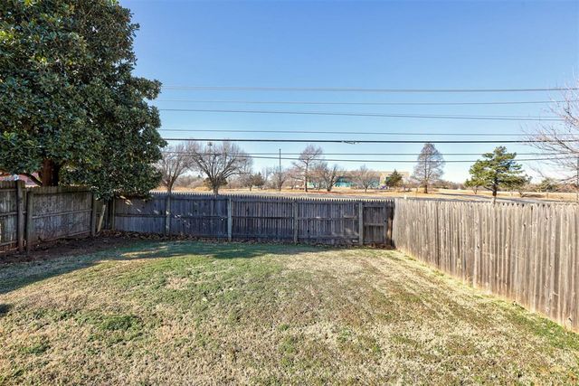 9021 N Rockwell Drive, Oklahoma City, OK 73132