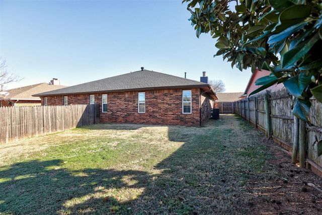 9021 N Rockwell Drive, Oklahoma City, OK 73132