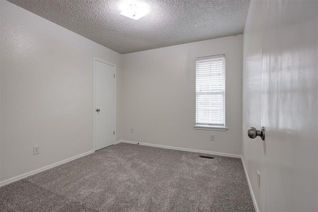 9021 N Rockwell Drive, Oklahoma City, OK 73132