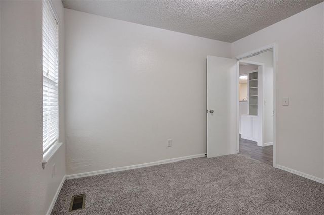 9021 N Rockwell Drive, Oklahoma City, OK 73132