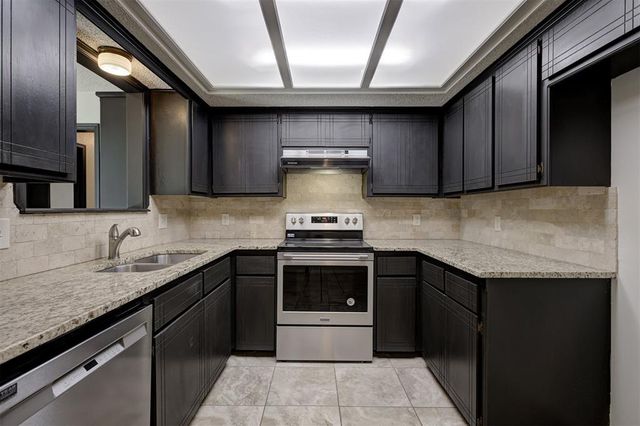 9021 N Rockwell Drive, Oklahoma City, OK 73132