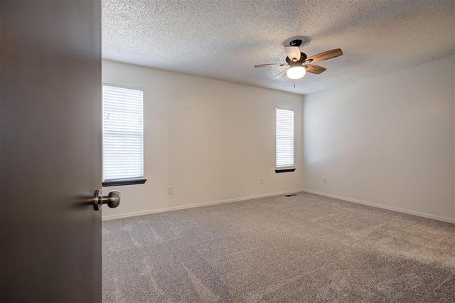 9021 N Rockwell Drive, Oklahoma City, OK 73132