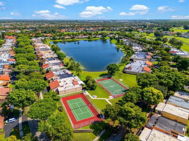 18805 W Lake Drive 18805, Hialeah, FL 33015