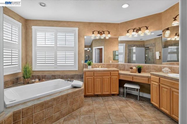 4329 Foxford Way, Dublin, CA 94568