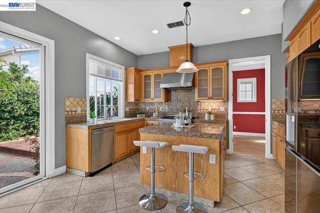 4329 Foxford Way, Dublin, CA 94568