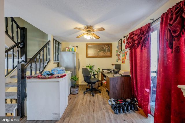 14636 OLDE KENT RD, Centreville, VA 20120