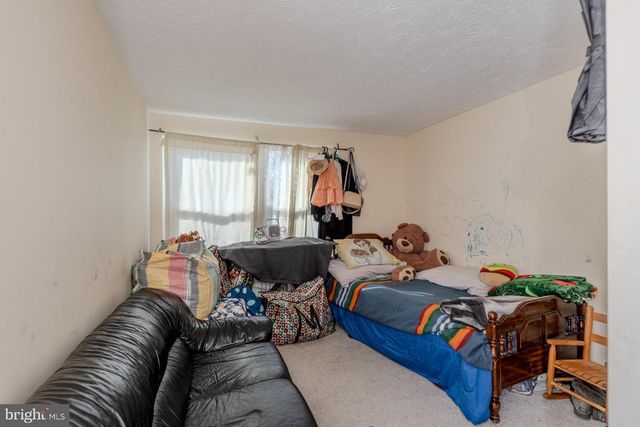 14636 OLDE KENT RD, Centreville, VA 20120