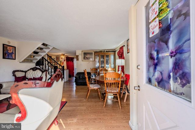 14636 OLDE KENT RD, Centreville, VA 20120