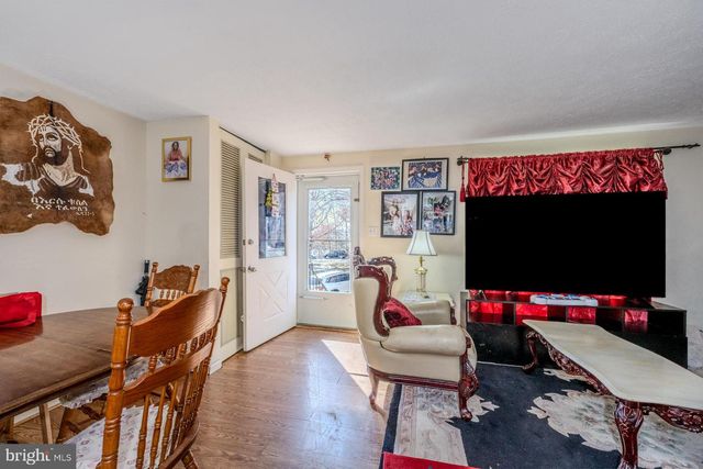 14636 OLDE KENT RD, Centreville, VA 20120