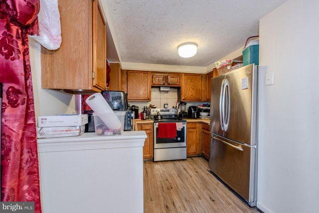 14636 OLDE KENT RD, Centreville, VA 20120