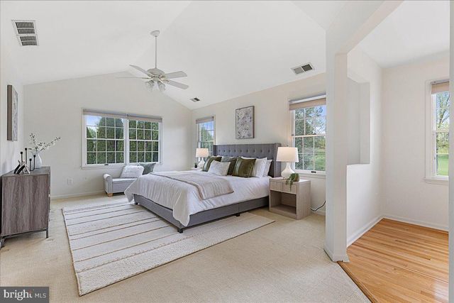 17 SPYGLASS RD, Skillman, NJ 08558