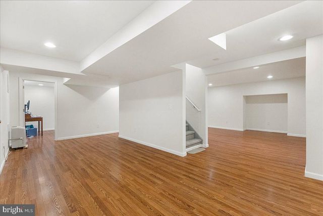 17 SPYGLASS RD, Skillman, NJ 08558