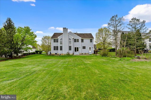 17 SPYGLASS RD, Skillman, NJ 08558