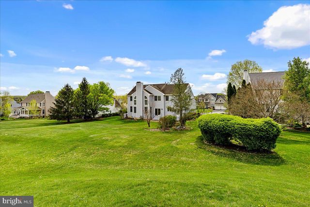 17 SPYGLASS RD, Skillman, NJ 08558