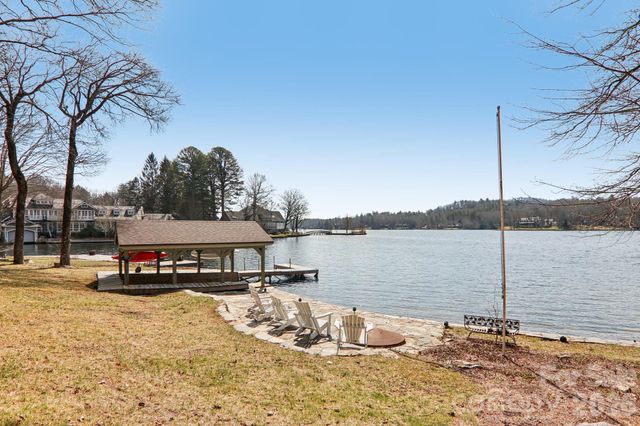 987 Cold Mountain Road, Lake Toxaway, NC 28747