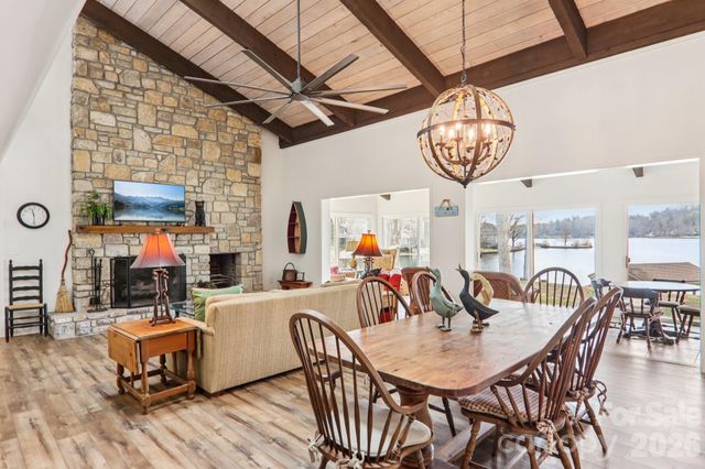 987 Cold Mountain Road, Lake Toxaway, NC 28747