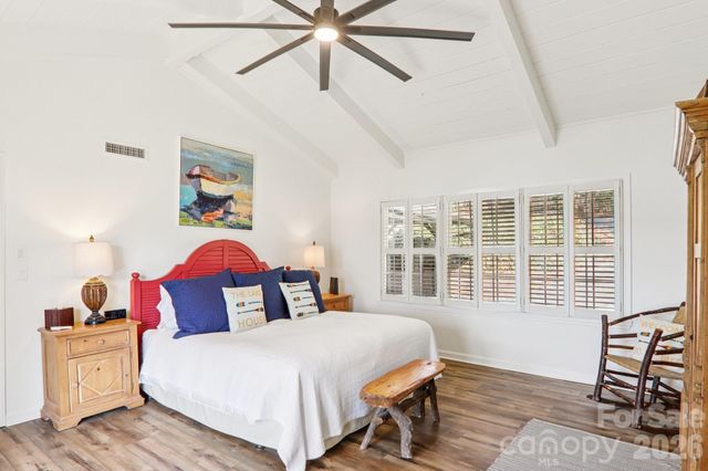 987 Cold Mountain Road, Lake Toxaway, NC 28747