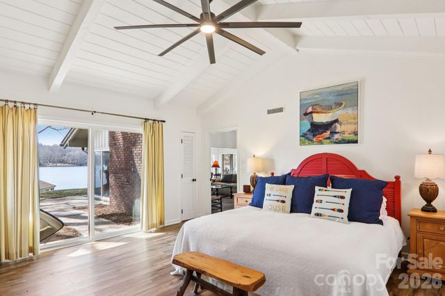 987 Cold Mountain Road, Lake Toxaway, NC 28747