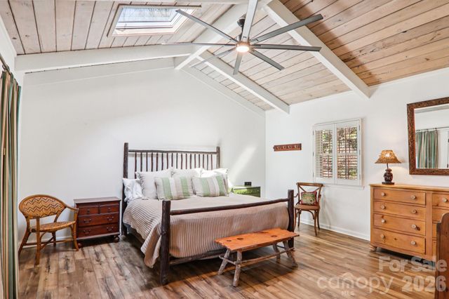 987 Cold Mountain Road, Lake Toxaway, NC 28747