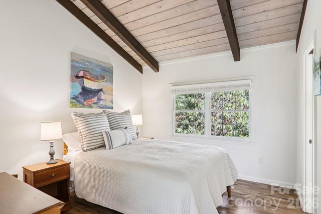 987 Cold Mountain Road, Lake Toxaway, NC 28747