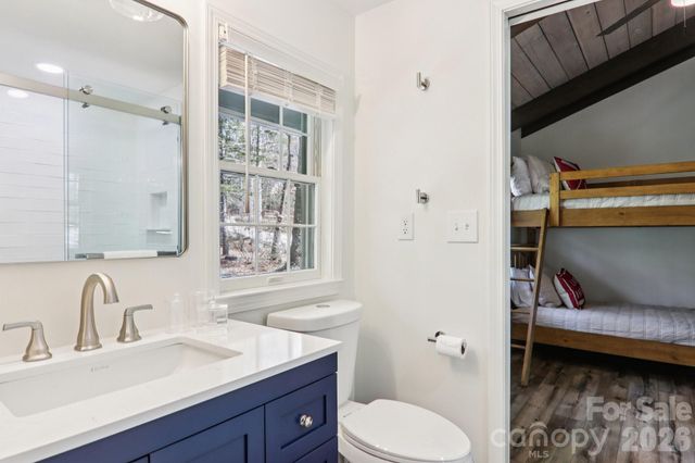 987 Cold Mountain Road, Lake Toxaway, NC 28747