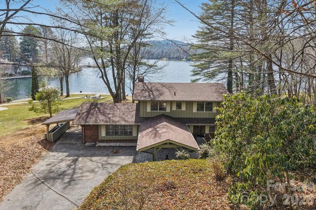 987 Cold Mountain Road, Lake Toxaway, NC 28747