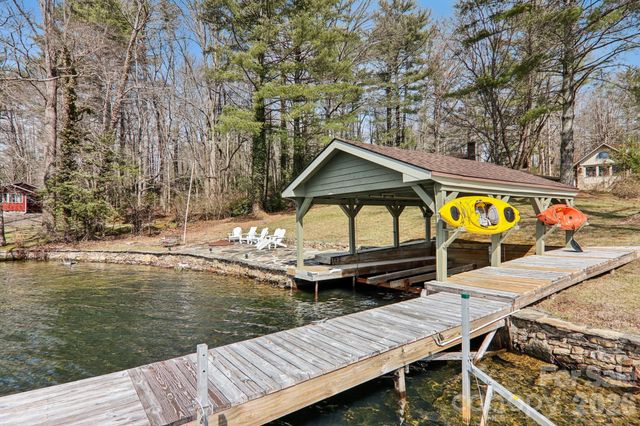 987 Cold Mountain Road, Lake Toxaway, NC 28747