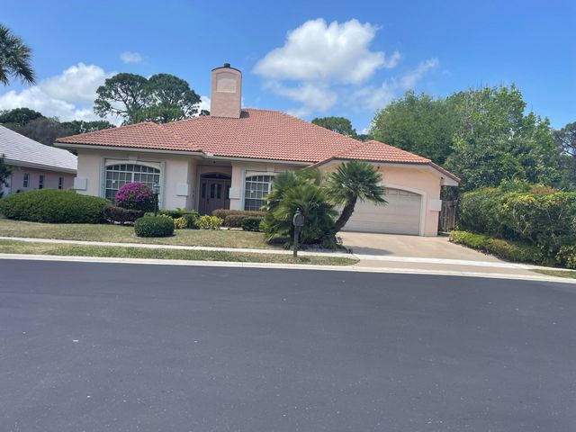 13471 Miles Standish, Palm Beach Gardens, FL 33410