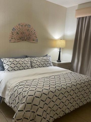 13471 Miles Standish, Palm Beach Gardens, FL 33410