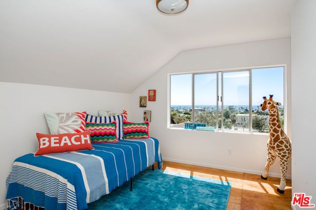 2418 4th Street, Santa Monica, CA 90405