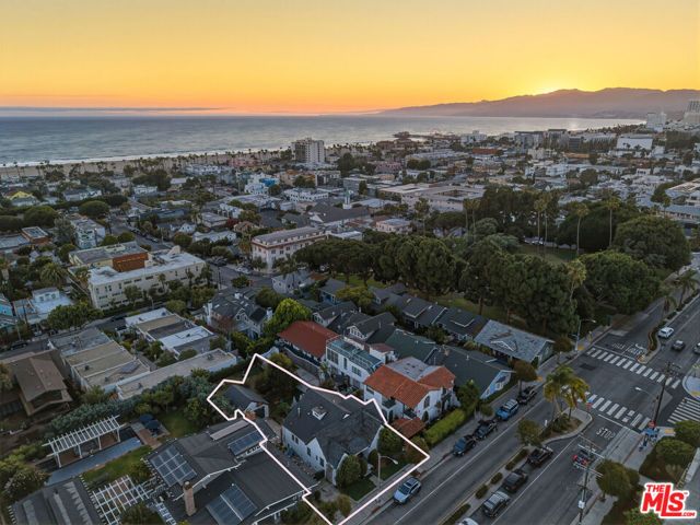 2418 4th Street, Santa Monica, CA 90405