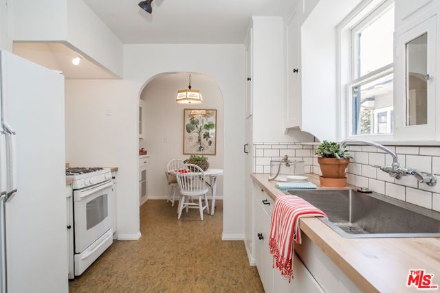 2418 4th Street, Santa Monica, CA 90405