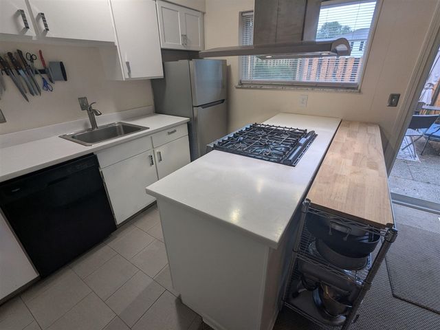 2460 Village Drive 67, Grand Rapids, MI 49506
